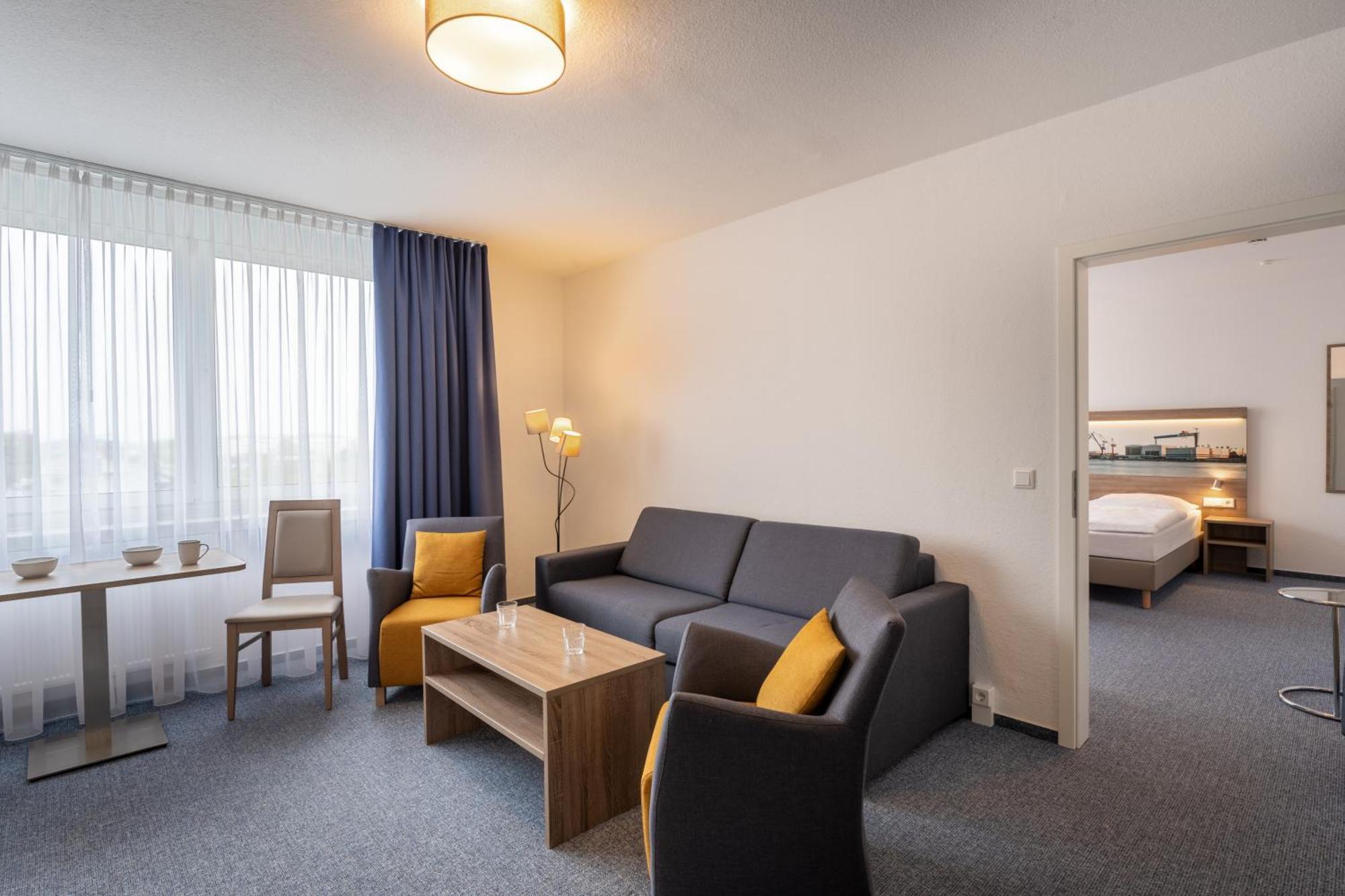 Hotel & Gaestehaus Rostock Luetten Klein Bagian luar foto