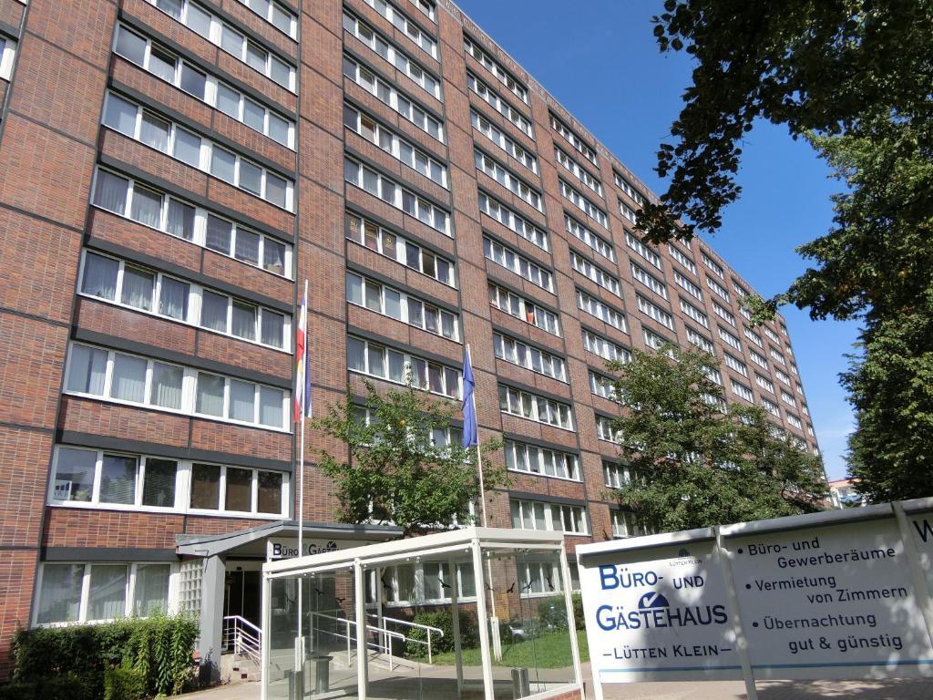 Hotel & Gaestehaus Rostock Luetten Klein Bagian luar foto